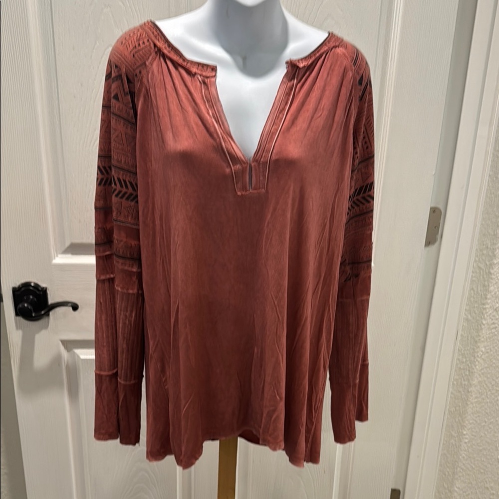 Women's Rust Boho Top oversized small ptp 21 nwot beautiful POL top